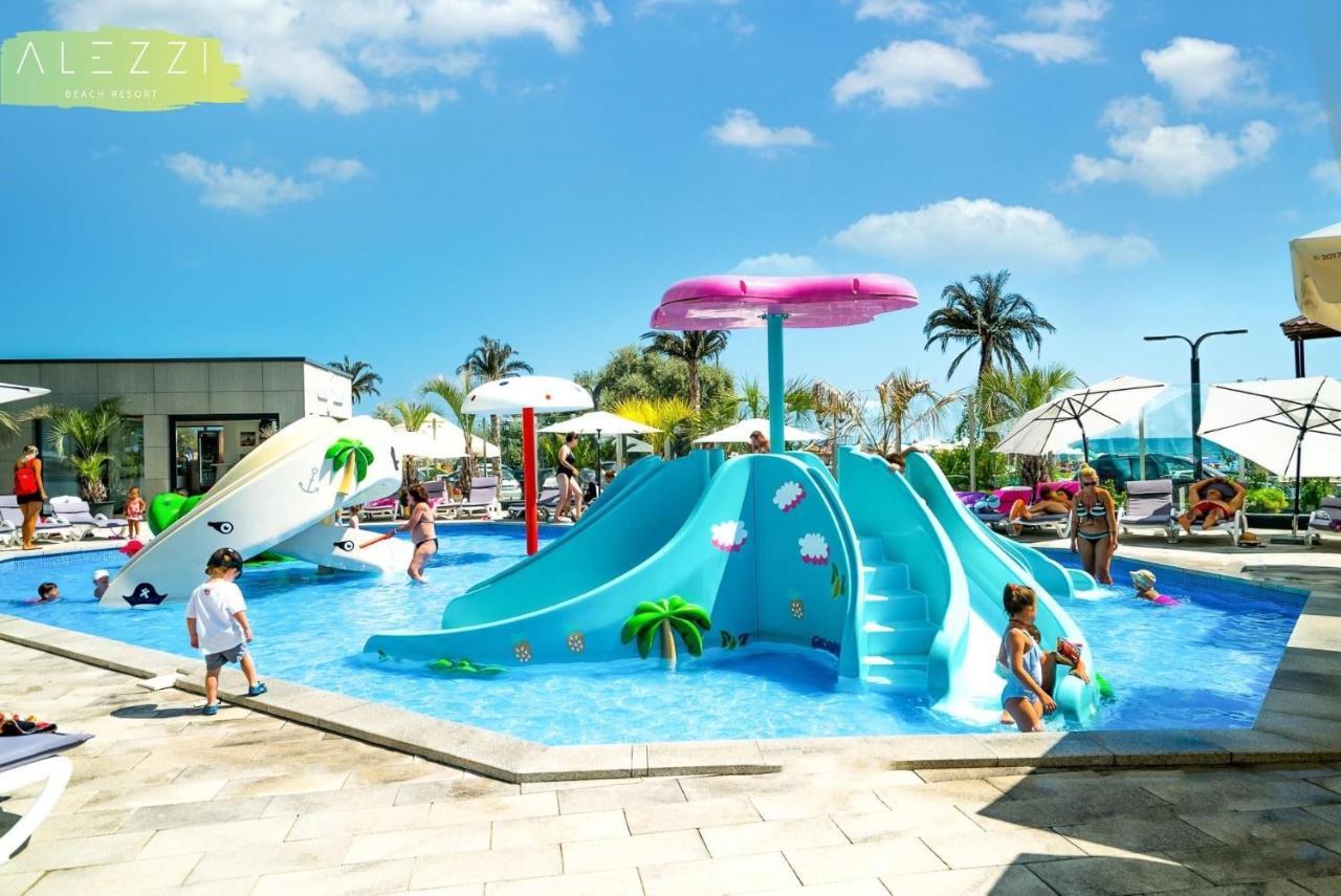 Năvodari Nicolas By Alezzii Beach Apartament Studio מראה חיצוני תמונה