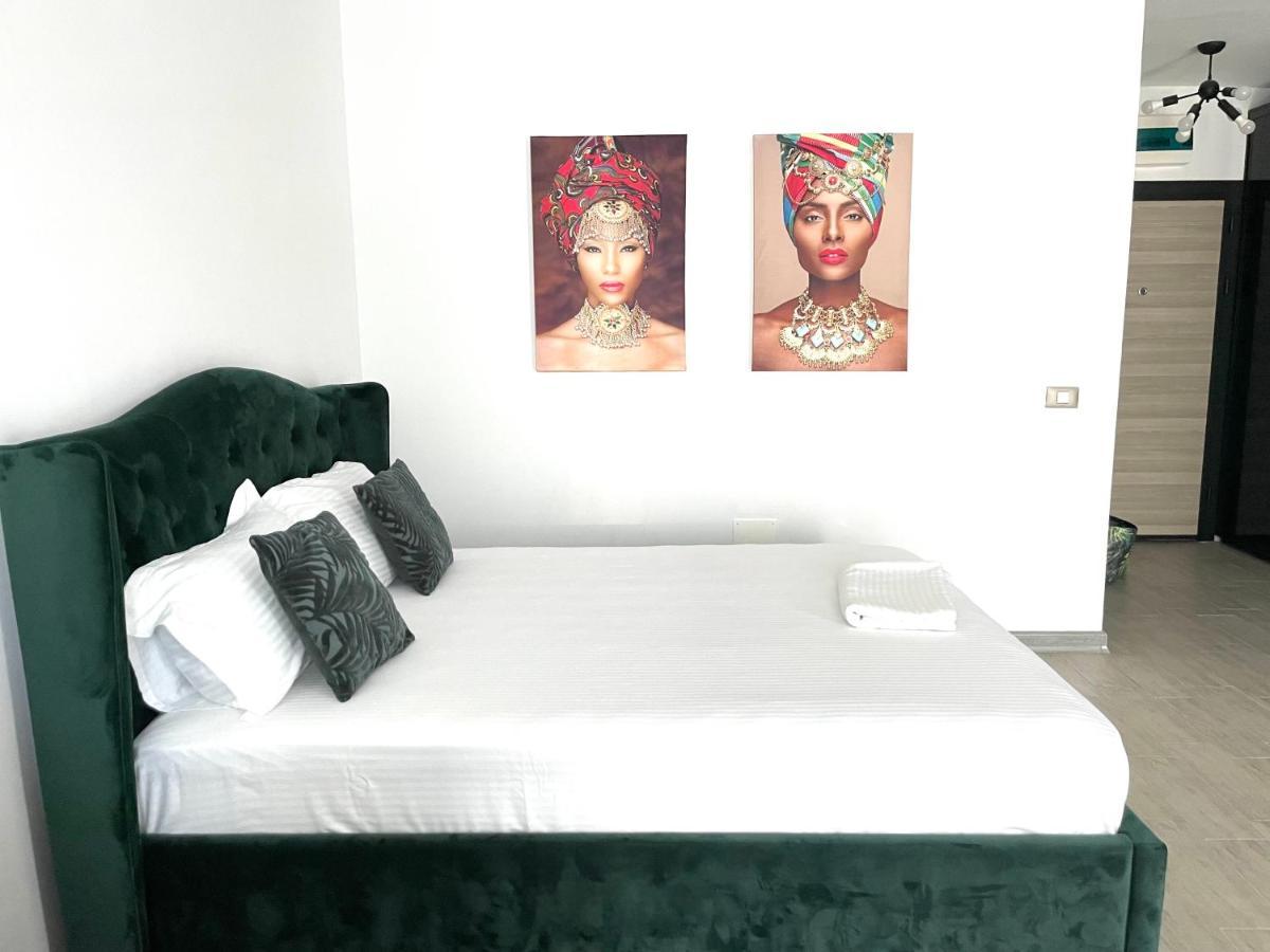 Năvodari Nicolas By Alezzii Beach Apartament Studio מראה חיצוני תמונה